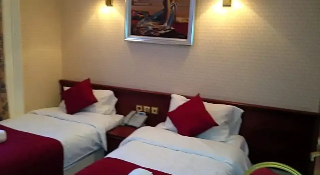 Номер Standard Avon Hotel