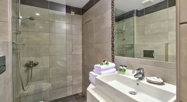 Апартаменты Цокольный этаж c 1 комнатой с красивым видом из окна Sea Side