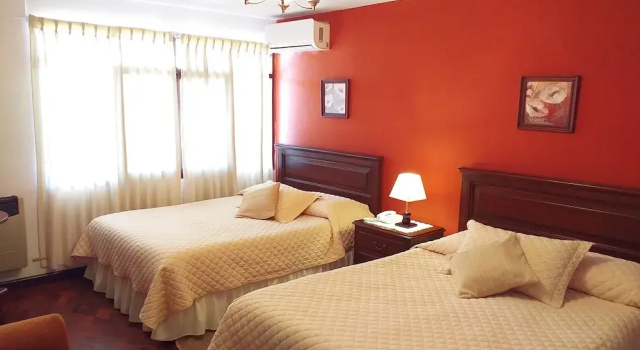 Четырёхместный семейный номер Standard Hotel Carmen