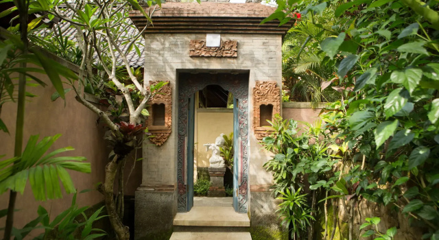 Отель Dwaraka The Royal Villas