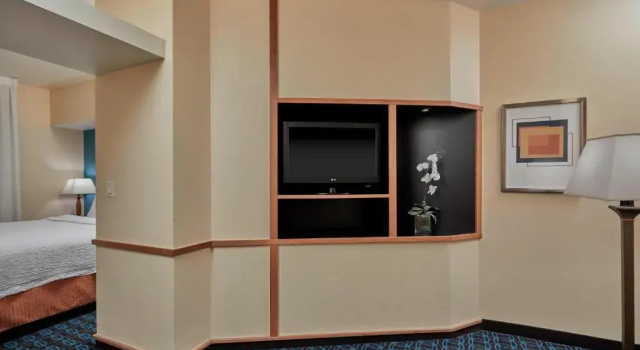 Люкс Fairfield Inn & Suites Burlington