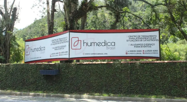 Casa Incrível em Nova Friburgo - Espaço Humedica, Забронировать Отель Отели штата Рио-де-Жанейро с парковкой, Парковка