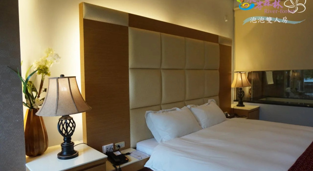 River Forest Resort Hotel, Foglalás Farmház Yilan szállodák medencével, Uszoda