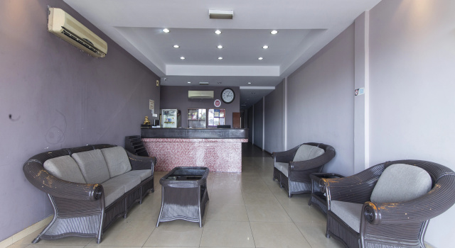 Super OYO 484 Comfort Hotel Kapar, Забронировать Отель Кланг Селангор