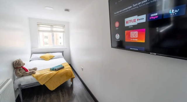 Stunning Studio Next to Restaurants!, Забронировать Отель Бирмингем Уэст-Мидлендс, рядом с Oleaster
