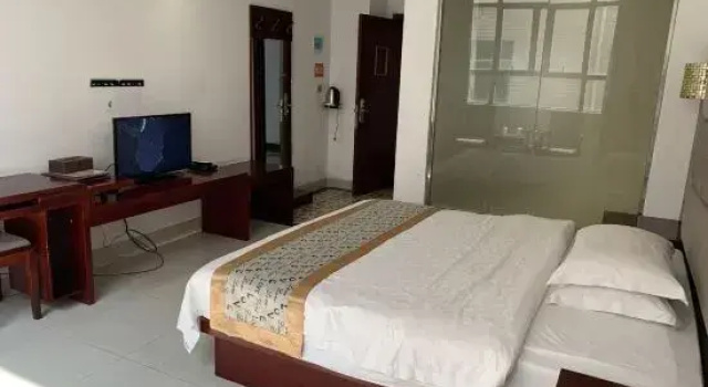 Jinyuan Business Hotel (Danzhou Bus Station), Rezerwuj Hotel Hotele w Lanyang z Parkingiem, Parking