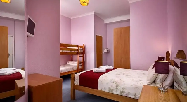 Standard- firedobbelt værelse Cherry Tree Hotel