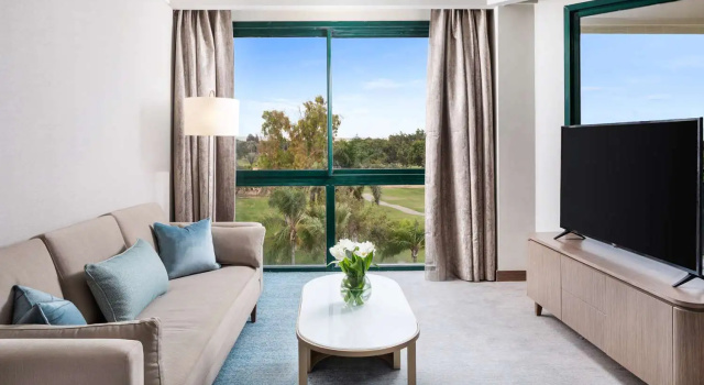 Люкс Premier Hilton Pyramids Golf