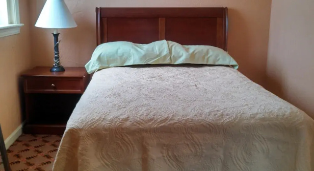 McCali Manor, Забронировать Отель Маунт-Плезант 