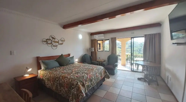 Crayfish Inn No.8, Book Hotel Margate Durban South Coast