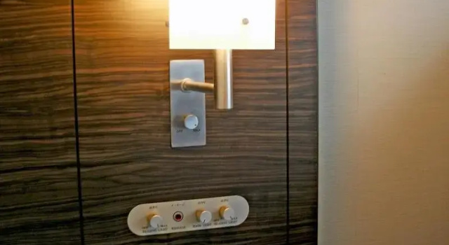 Двухместный номер Standard Century Royal Hotel