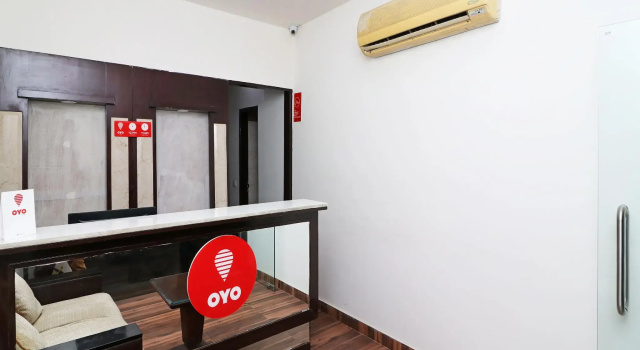 OYO 12789 Hotel Aaron Castle, Забронировать Отель Отели Национального столичного округа Дели - Северная зона 3 звезды, 3*