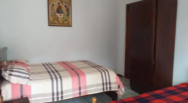 Casa del Peregrino Santo Thomas, Забронировать Отель Баньос Тунгурауа