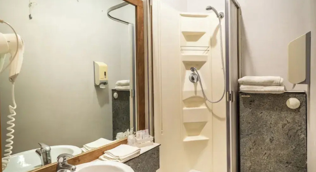 Двухместный номер Economy с балконом Hotel Trasimeno