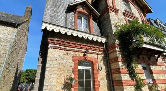 Le Grand Chalet, Забронировать Шале Баньоль-де-л'Орн 