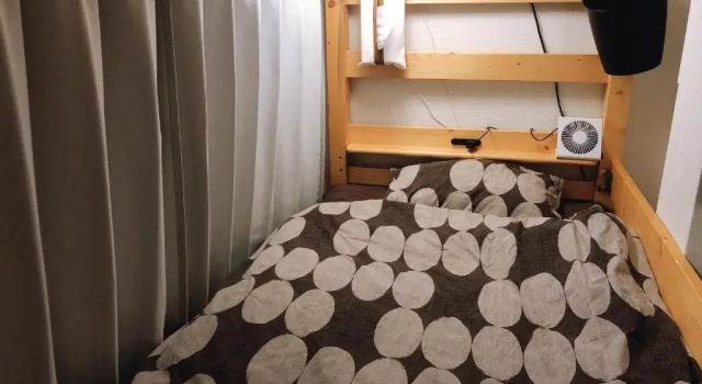 Кровать в общем номере TOP EDGE HOSTEL Koenji