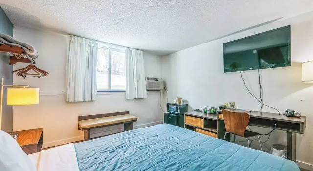 Standard Single room Hotel 8