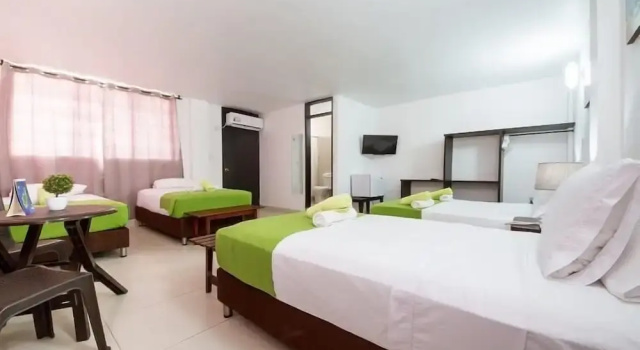 Четырёхместный номер Standard Hotel Verde Mar