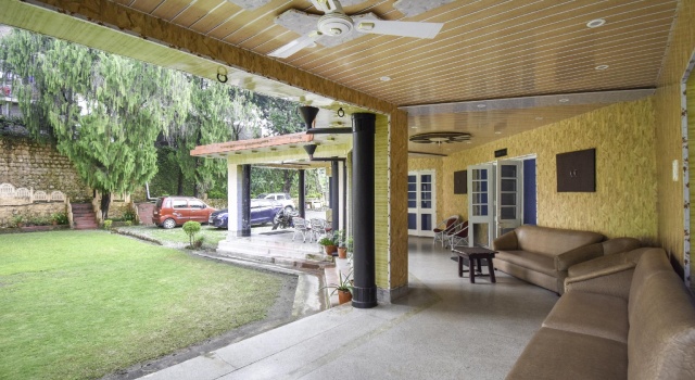 OYO 75830 Hotel Rajpur Resort