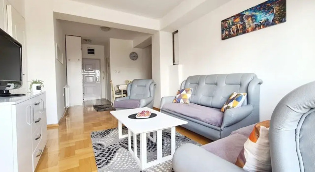 Urban Hostel & Apartments, Book Hostel / Vandrerhjem Skopje SPA hoteller, SPA