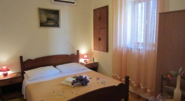 Rooms Stipcic, 予約 ホテル トロギール 