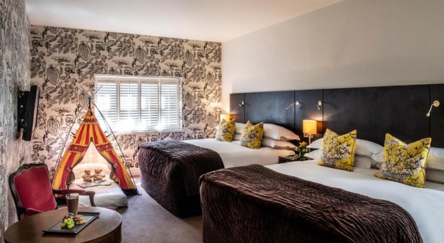 Номер Family The Kensington Hotel