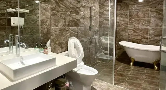 Четырёхместный номер Standard с видом на горы Long Fu Hotel