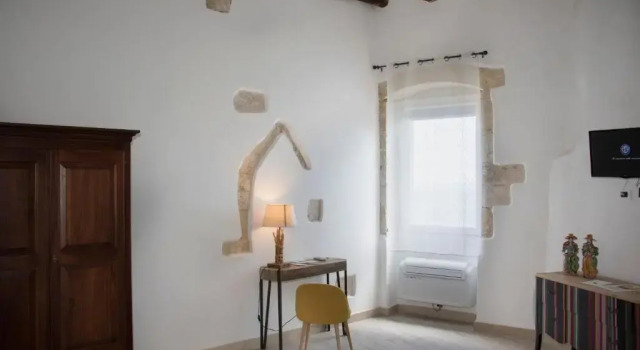 Residenze Dello Scirocco, Забронировать Отель Отели Сиракузы с завтраком, рядом с Замок Маньяче, Завтраки