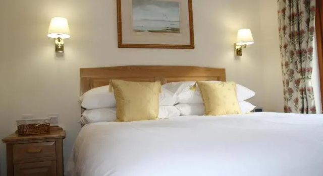 Glen Nevis Holidays, Забронировать Отель Форт-Уильям Road to the Isles