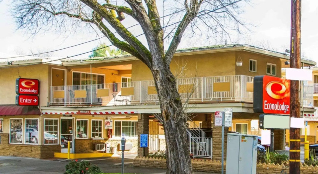 Люкс Econo Lodge Sacramento Convention Center