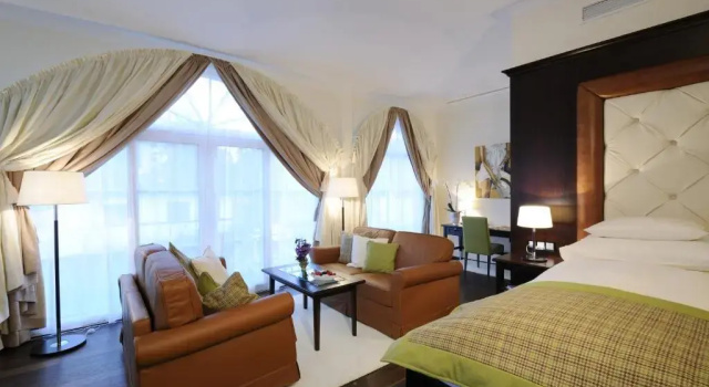 Апартаменты Hotel Gut Ising
