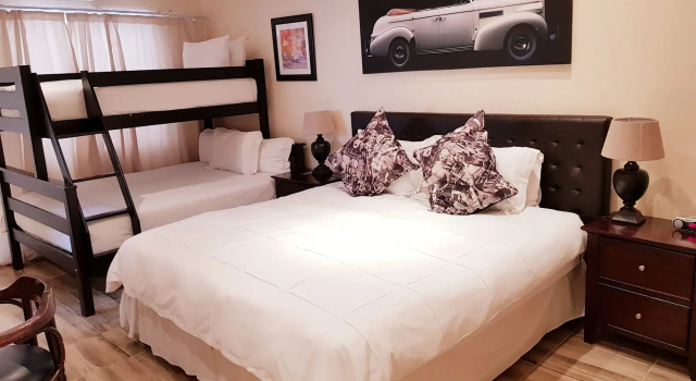Tariman Hotel, Забронировать Отель «постель и завтрак» Ла-Лусия Дурбан