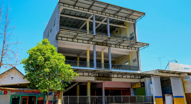 Hotel O Family Residence Syariah, Rezervovat Hotel Kediri East Java