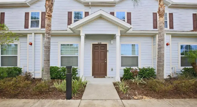 Коттедж Fantastic Townhouse in Lux community sleeps 8! 10 min to Disney