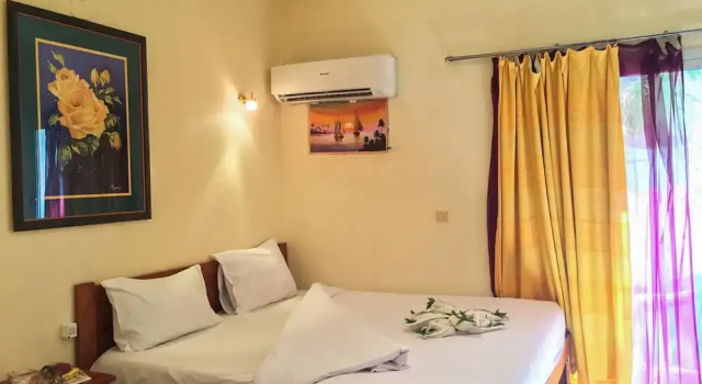 Трёхместный номер Standard Golden Europe Hotel
