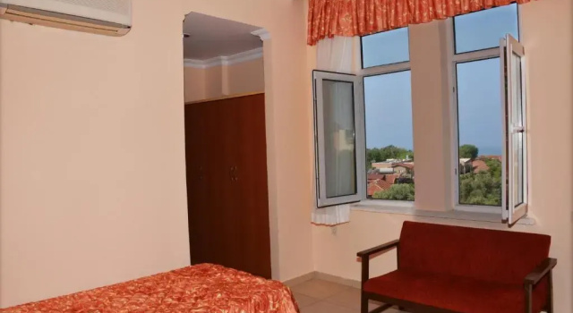 Двухместный номер Standard с видом на бассейн Side Kervan Hotel