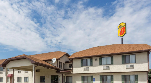 Полулюкс Super 8 by Wyndham Morris