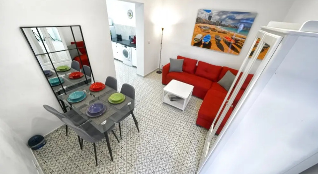 Люкс Grand CASA VERDE Comfortable Air-Conditioned Modern Apartments
