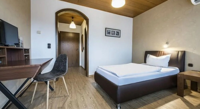 Hotel Restaurant Es Lämmche, Buchen Sie Hotel Höchst im Odenwald Odenwald