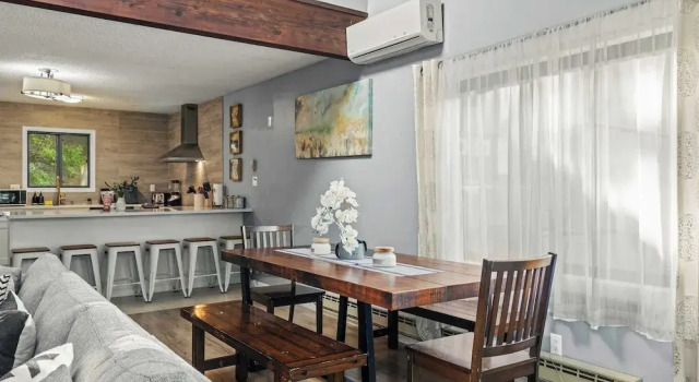 Timberline Retreat Forest Views & Minutes to Camelback Resort, Забронировать Курортный отель Таннерсвилль Hunter Mountain