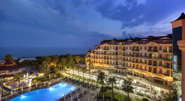 Bella Resort Hotel
