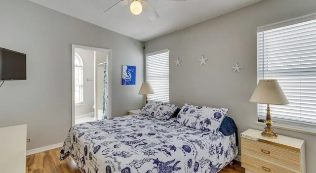 Коттедж Nettles Island, Jensen Beach Home w/ Patio & Grill
