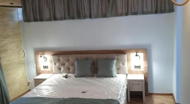 Люкс Vromos Guest House