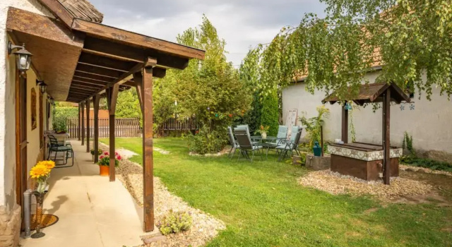 Lovely Cottage Home, Забронировать Дом для отпуска Коттеджи Центральной Трансданубии, Коттедж