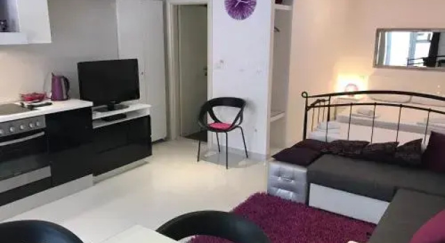 Studio Apartman, Забронировать Апартаменты/квартира Сплит Брач