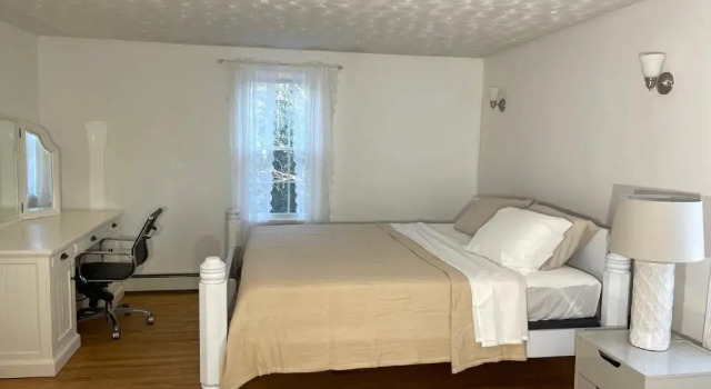 Lovely Cape 4BR+with private POOL, Đặt Khách sạn Mashpee Cape Cod