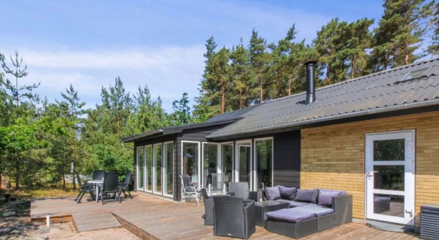 "Gudmand" - 600m from the sea in Bornholm, Забронировать Отель Акиркеби Борнхольм