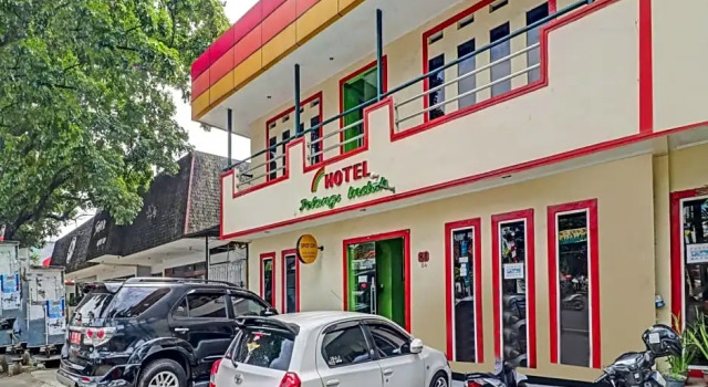 SPOT ON 90632 Hotel Pelangi Indah Paskal, Reservar Hotel Bandung Kidul Java, perto de Main Post Office