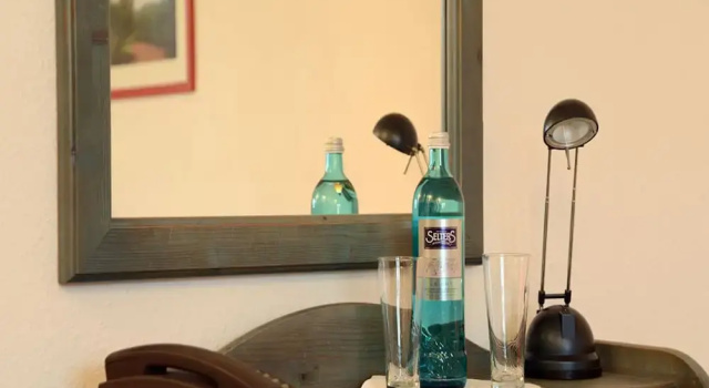 Hotel & Restaurant Erker Hof, Забронировать Отель Айл Кельн