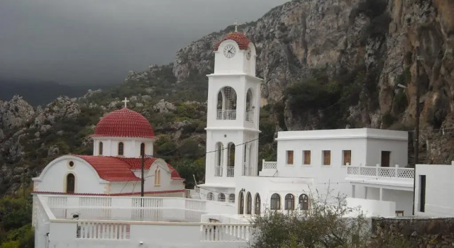 Akrogiali Apartments